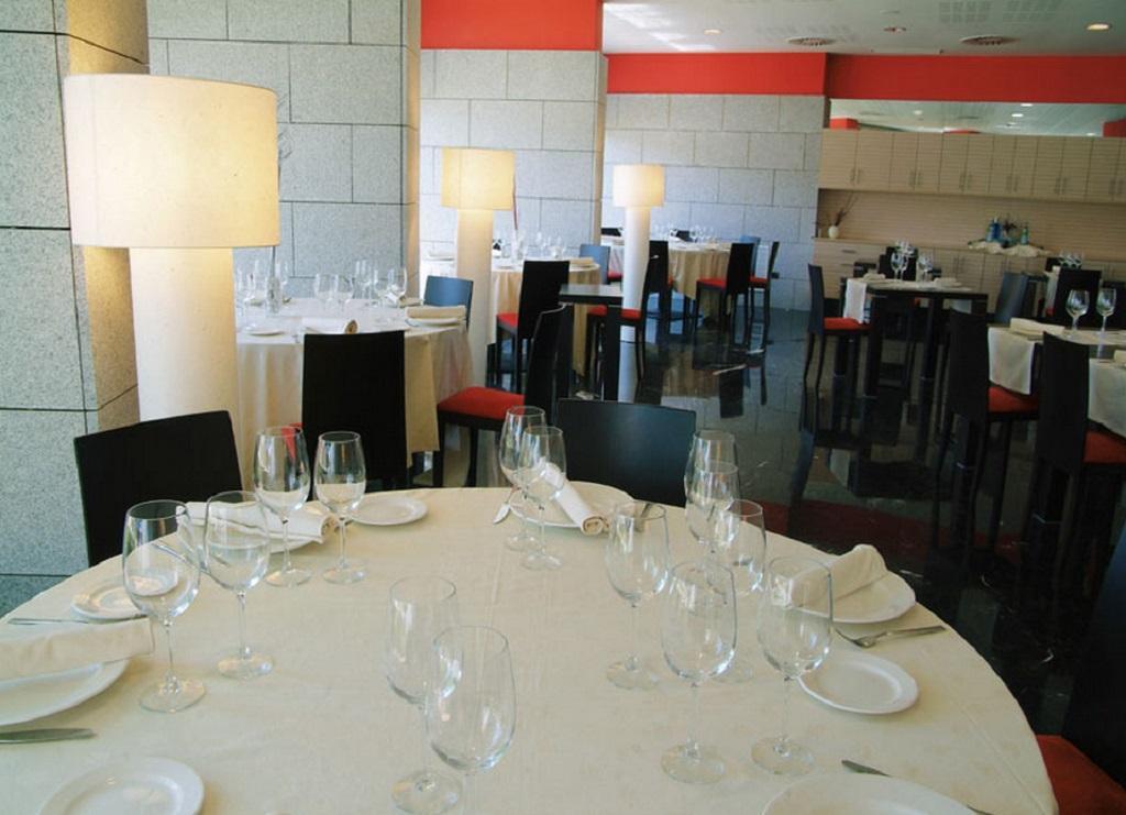 Eurostars Reina Felicia Hotel Jaca Exterior photo